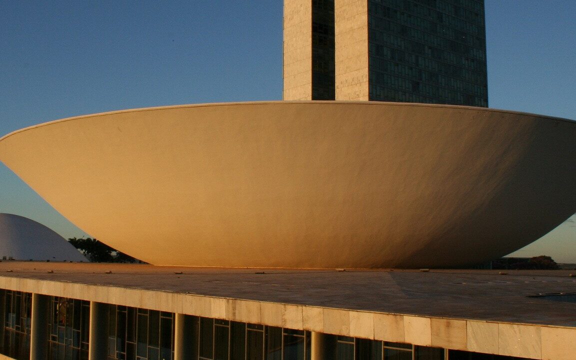 Governo federal corre contra o tempo para fazer pacote de corte de gastos avançar no Congresso