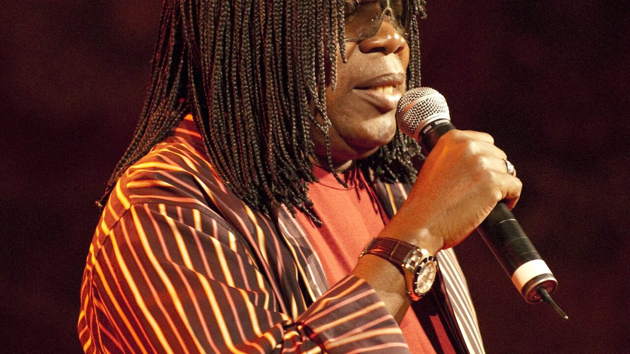 Documentário sobre Milton Nascimento estreia nos cinemas: ‘um filme muito maior que eu’, diz o cantor