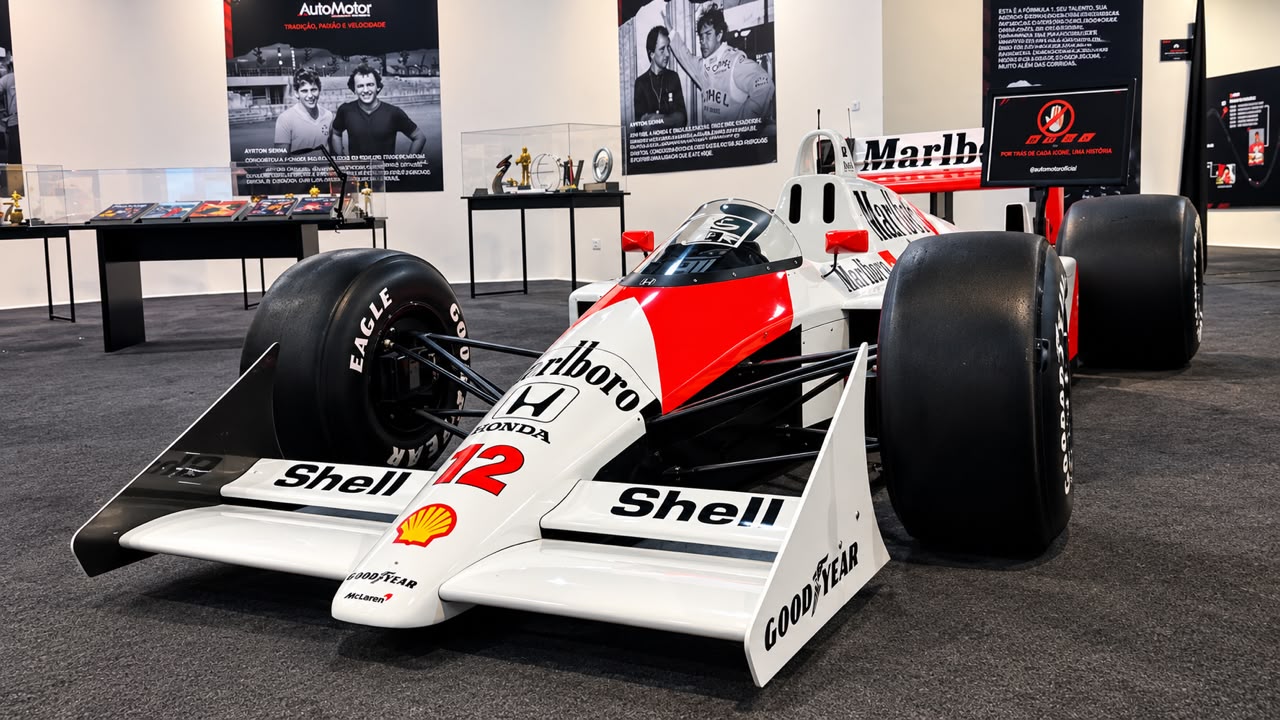 Réplica da histórica McLaren MP4/4 de Ayrton Senna é destaque da Automotor Experience no Shopping Vila Olímpia